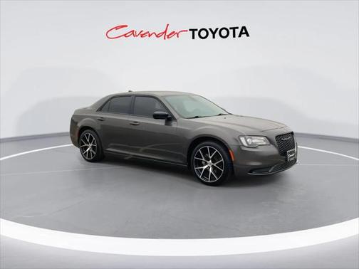 2021 Chrysler 300 Touring