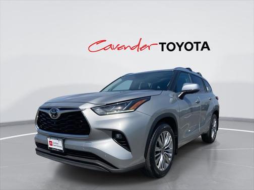 2023 Toyota Highlander Platinum