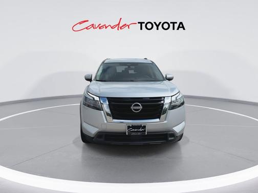 Brilliant Silver 2025 Nissan Pathfinder SV FWD