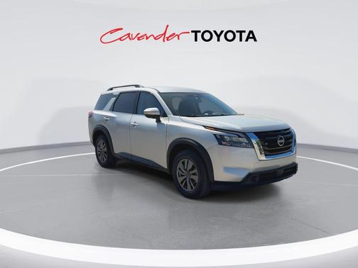 Brilliant Silver Metallic 2025 Nissan Pathfinder SV FWD
