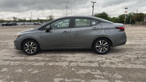 Gun 2025 Nissan Versa 1.6 SV