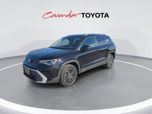 Deep Black Pearl 2025 Volkswagen Taos 1.5T SE