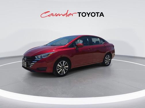 Scarlet Ember Tintcoat 2025 Nissan Versa 1.6 SV