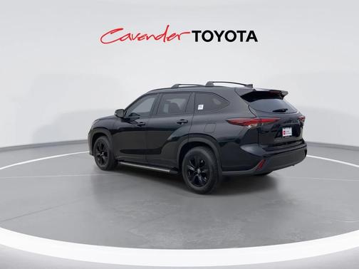2024 Toyota Highlander Hybrid XLE