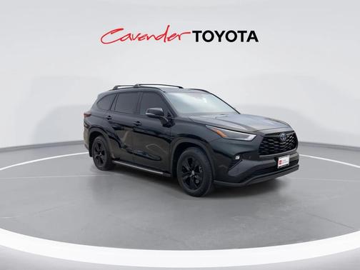 2024 Toyota Highlander Hybrid XLE
