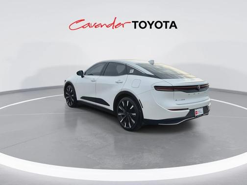 2025 Toyota Crown Platinum