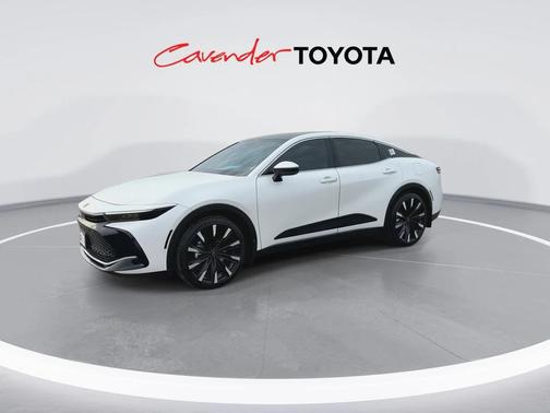 2025 Toyota Crown Platinum