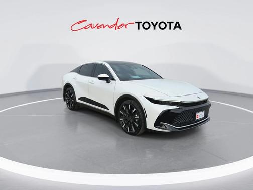 2025 Toyota Crown Platinum