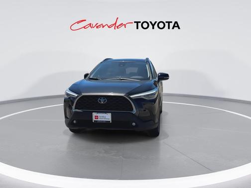 Jet Black 2022 Toyota Corolla Cross XLE