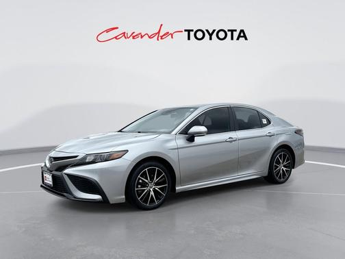 Celestial Silver Metallic 2024 Toyota Camry SE