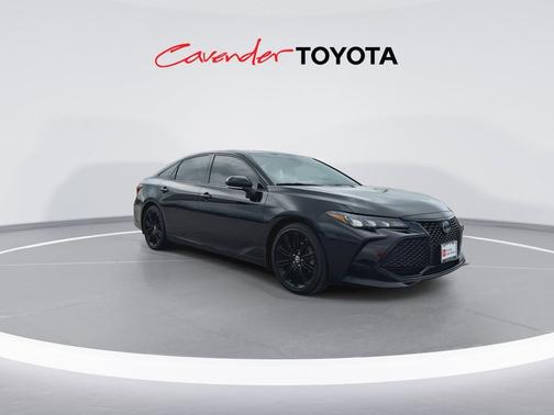Midnight Black Metallic 2022 Toyota Avalon Hybrid XSE