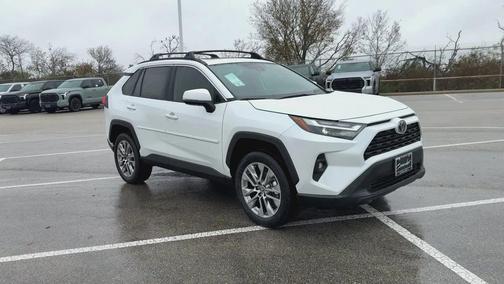 2025 Toyota RAV4 XLE Premium