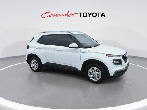 2020 Hyundai VENUE SEL