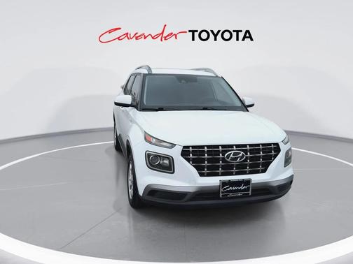 2020 Hyundai VENUE SEL