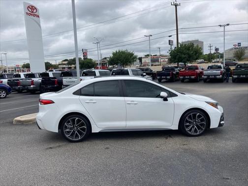 Super White 2020 Toyota Corolla SE