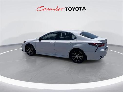 2024 Toyota Camry Hybrid SE