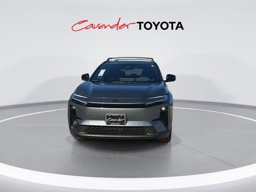 Overcast 2026 Toyota C-HR SE
