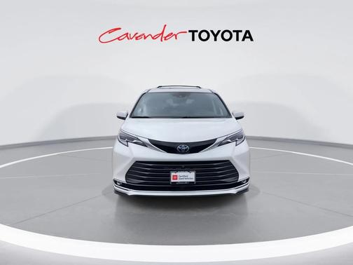 2021 Toyota Sienna Platinum 7 Passenger