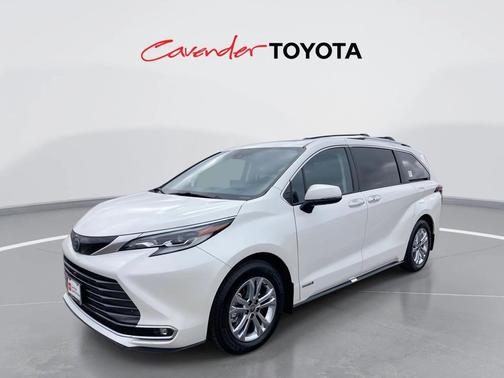 2021 Toyota Sienna Platinum 7 Passenger