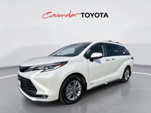 2021 Toyota Sienna Platinum 7 Passenger