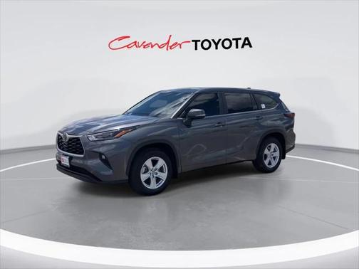 2025 Toyota Highlander LE