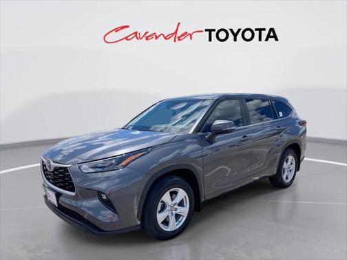 2025 Toyota Highlander LE