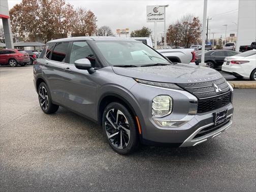 Alloy Silver Metallic 2023 Mitsubishi Outlander SE 2.5 2WD