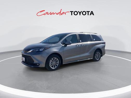2026 Toyota Sienna XLE
