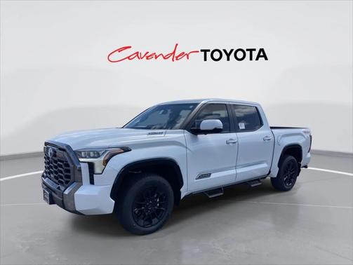 2025 Toyota Tundra Hybrid Platinum