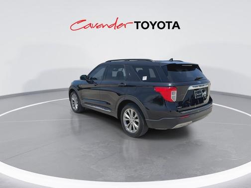 Agate Black Metallic 2023 Ford Explorer XLT
