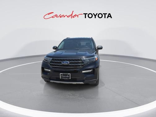 Agate Black Metallic 2023 Ford Explorer XLT
