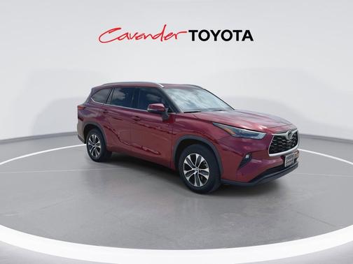 Ruby Flare Pearl 2022 Toyota Highlander XLE