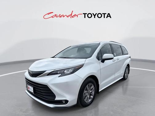 2026 Toyota Sienna XLE