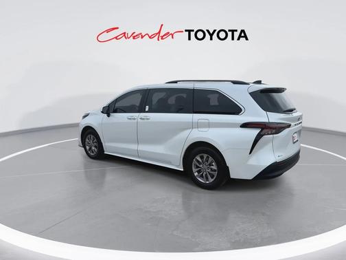 2026 Toyota Sienna XLE