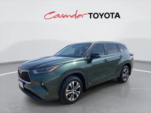 2025 Toyota Highlander Hybrid XLE