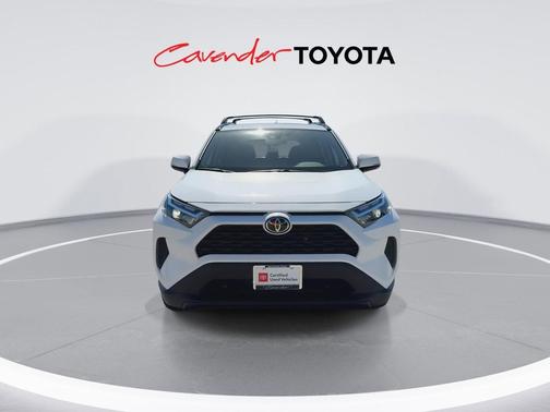 Ice Cap 2025 Toyota RAV4 XLE