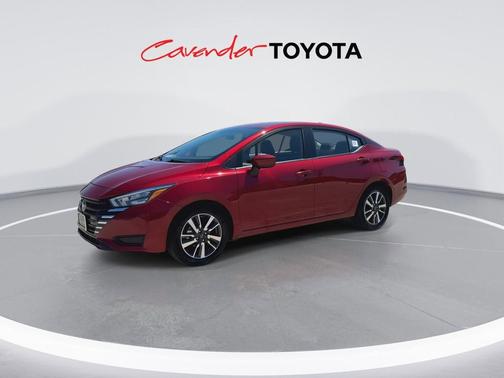 Scarlet Ember Tintcoat 2025 Nissan Versa 1.6 SV