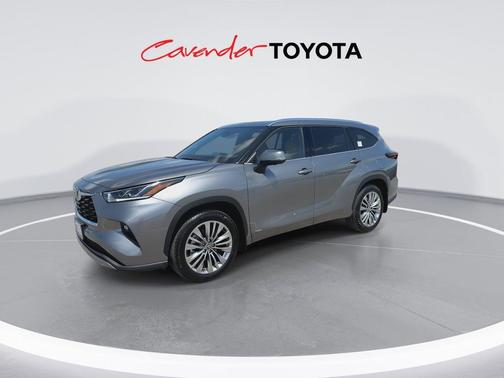 Heavy Metal 2026 Toyota Highlander Hybrid Platinum