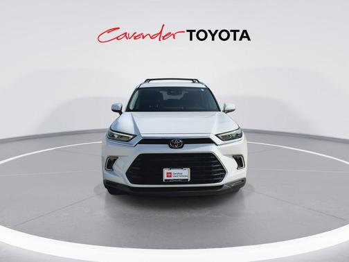 Pearl 2025 Toyota Grand Highlander Hybrid XLE