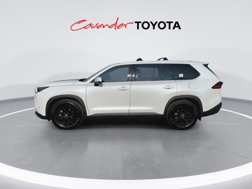 Pearl 2025 Toyota Grand Highlander Hybrid XLE