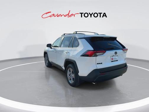 2025 Toyota RAV4 Hybrid LE