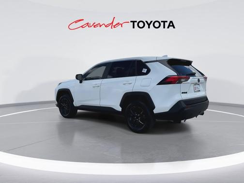 Ice Cap 2023 Toyota RAV4 LE