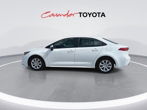 Ice Cap 2024 Toyota Corolla LE