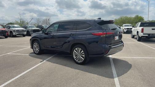Blueprint 2023 Toyota Highlander Platinum