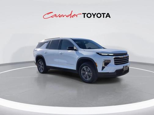 2024 Chevrolet Traverse LT