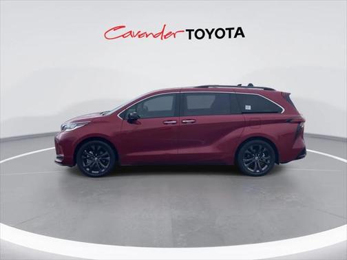 2024 Toyota Sienna XSE 7 Passenger