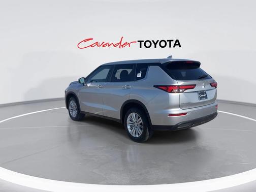 2024 Mitsubishi Outlander ES 2.5 2WD