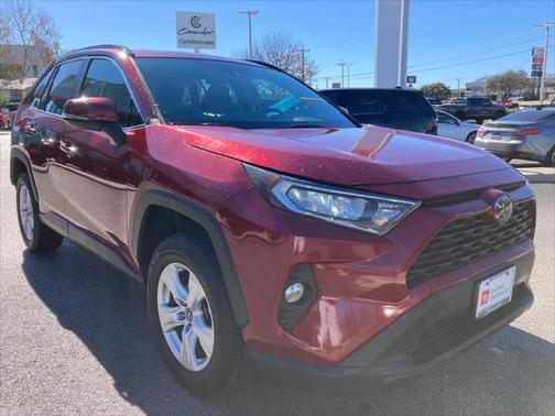 2020 Toyota RAV4 XLE