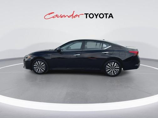 Super Black 2025 Nissan Altima 2.5 SV