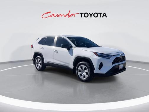 2023 Toyota RAV4 LE